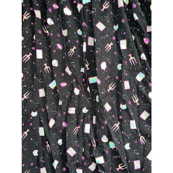 Disney Hocus Pocus Icons Dress Plus Size (Sz 2) - Picture 8 of 8